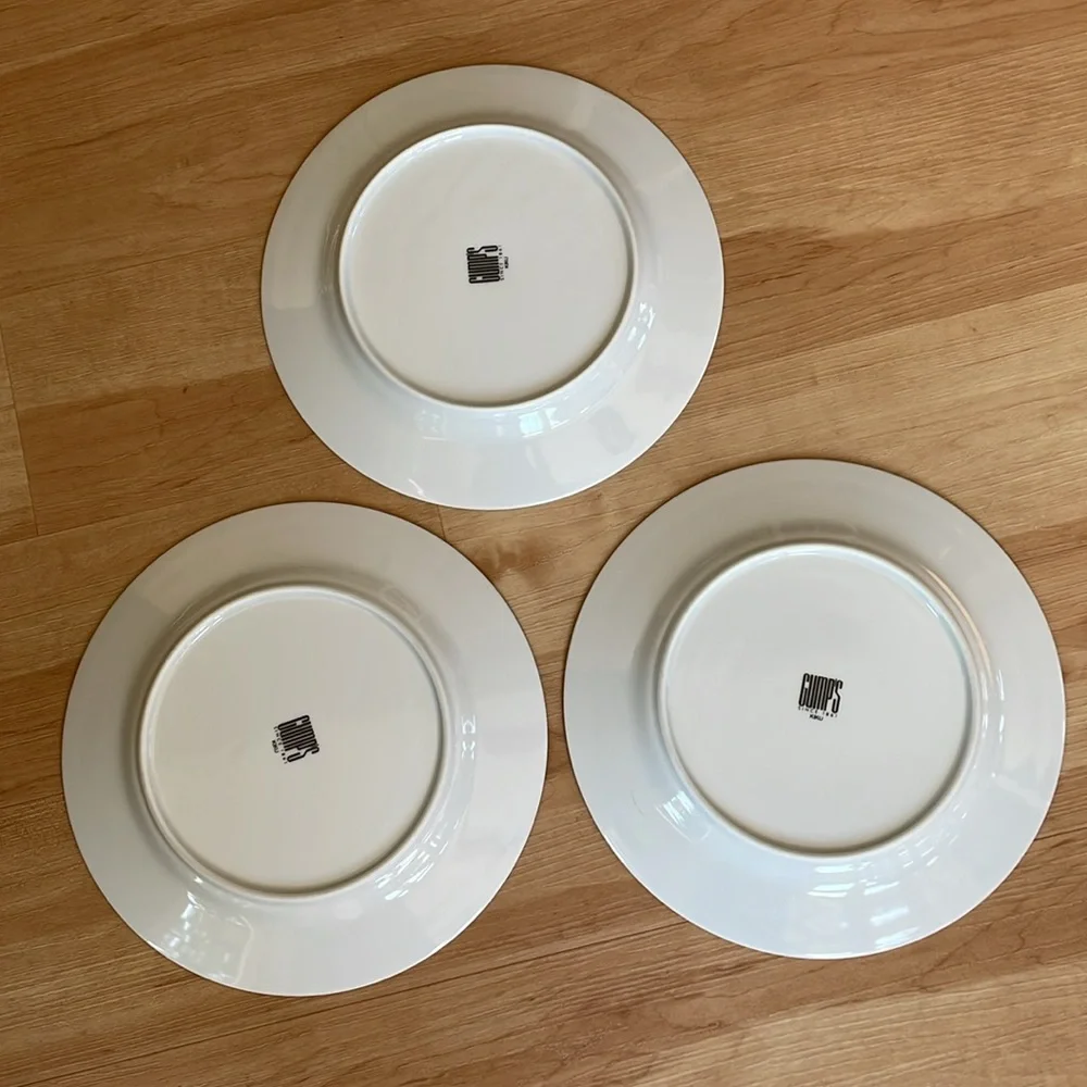 Gump’s Imari Kiku 10.5” plates set of 3